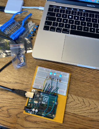 Arduino + Neopixel på breadboard